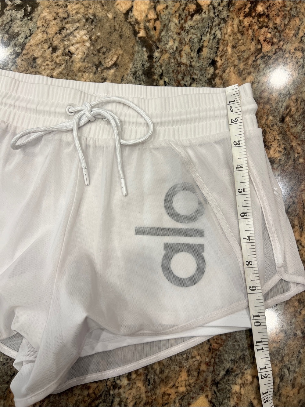 ALO Yoga Running White Shorts SZ S - Picture 7 of 10